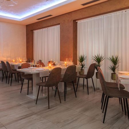 Hotel Maksim Herceg Novi Eksteriør bilde