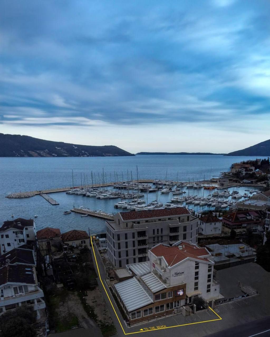 Hotel Maksim Herceg Novi Eksteriør bilde