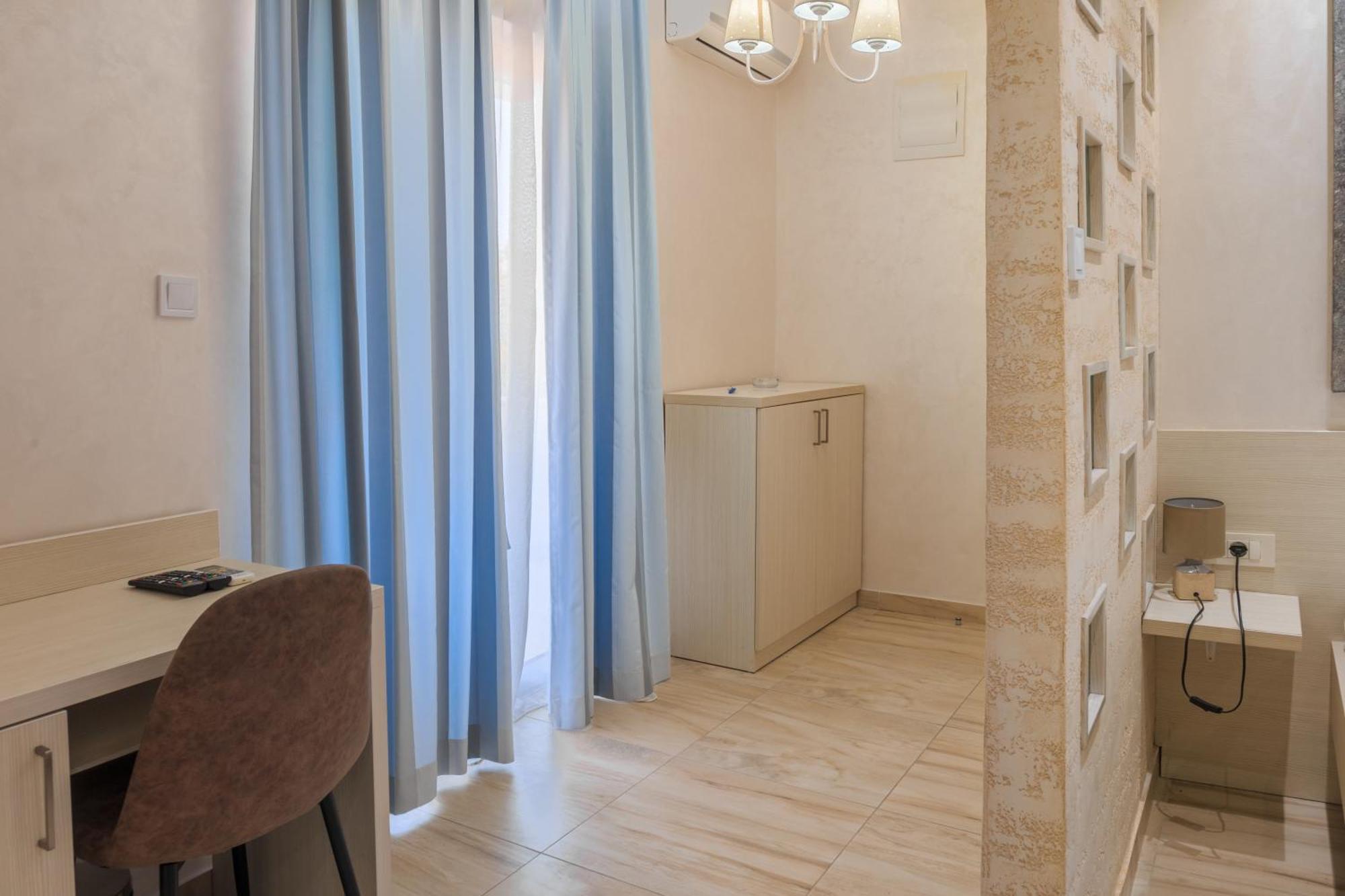 Hotel Maksim Herceg Novi Eksteriør bilde