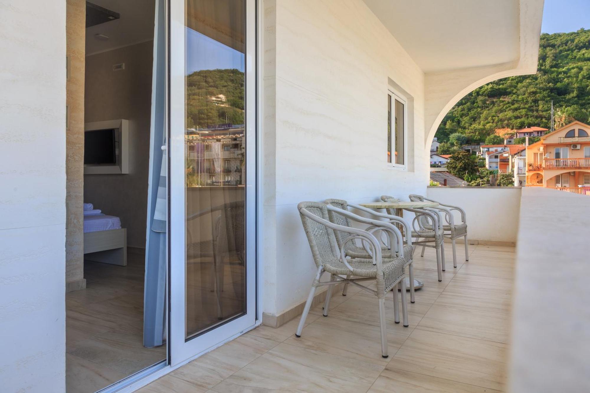 Hotel Maksim Herceg Novi Eksteriør bilde