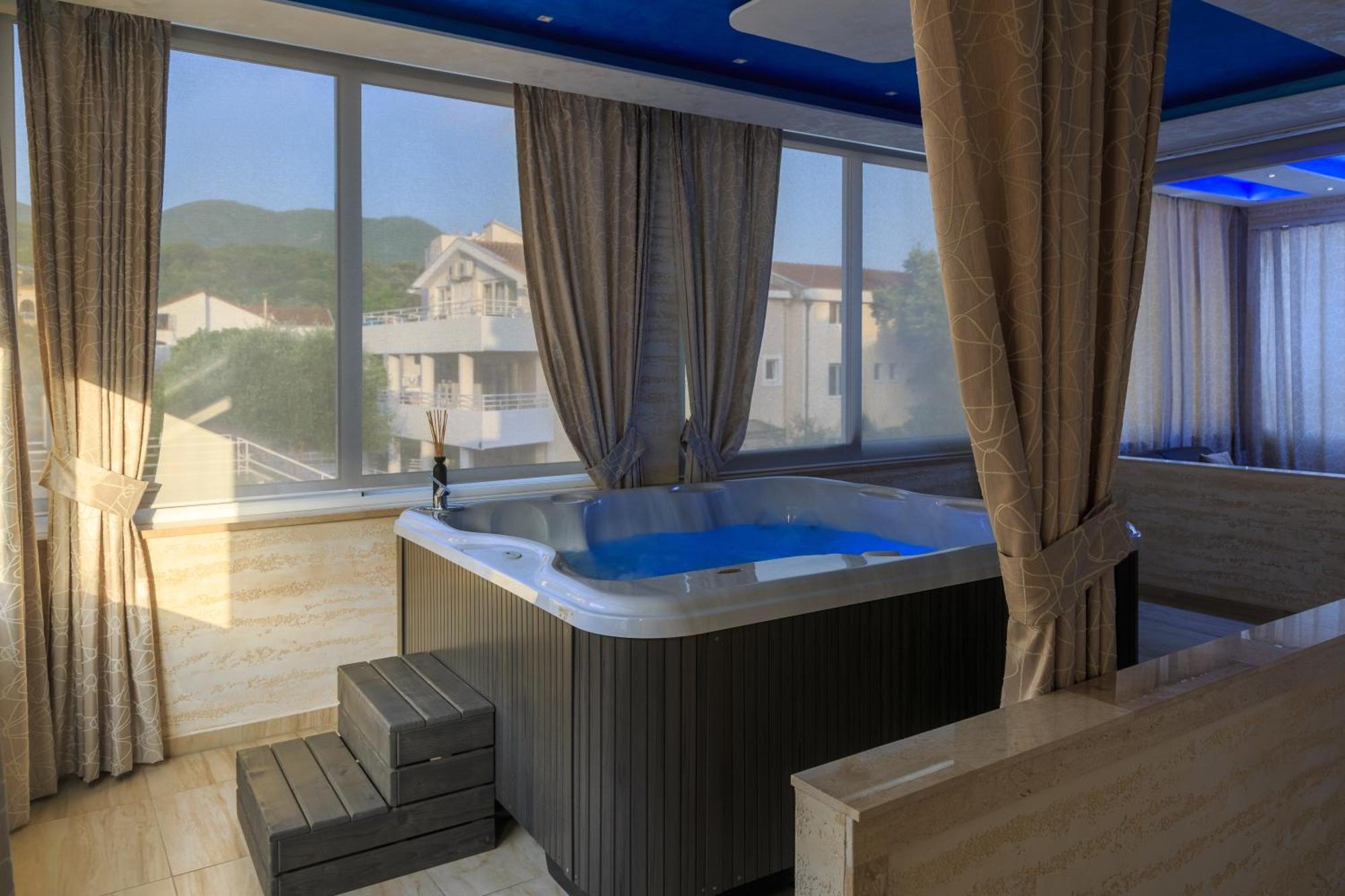 Hotel Maksim Herceg Novi Eksteriør bilde